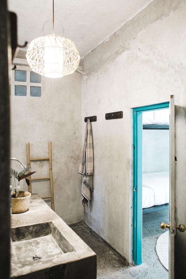 Kosta Hostel Seminyak Kültér fotó