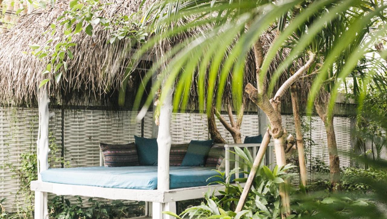 Kosta Hostel Seminyak Kültér fotó