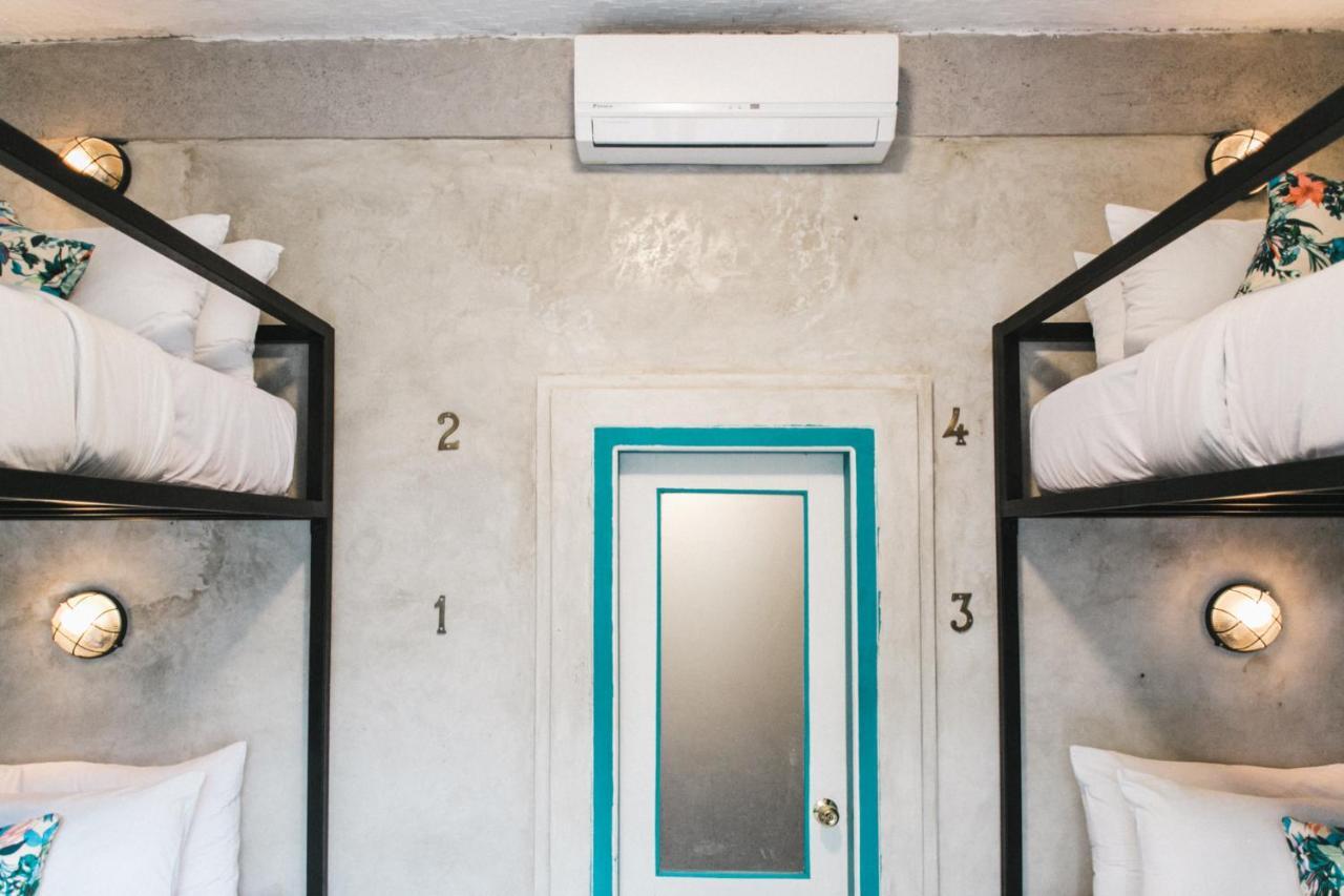 Kosta Hostel Seminyak Kültér fotó